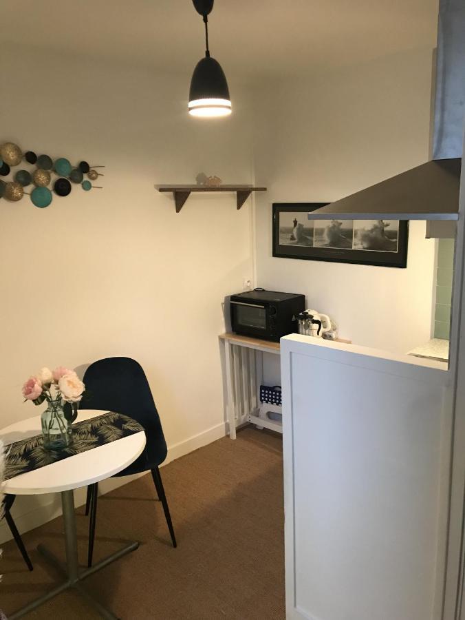 La Plus Petite Maison De Pecheur De Трувил сюр Мер Екстериор снимка